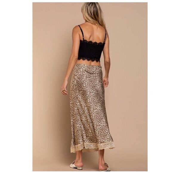LEOPARD Print Maxi Skirt with Scalloped Lace Hem - Picture 11 of 16